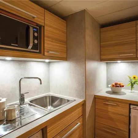 Scenic Le Meditarranee- Studio 4 People Garden Level Apartment Saint-Raphael (Var)