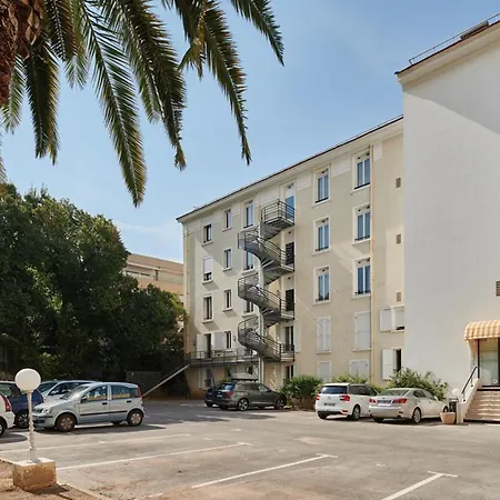 Scenic Le Meditarranee- Studio 4 People Garden Level Saint-Raphael (Var)