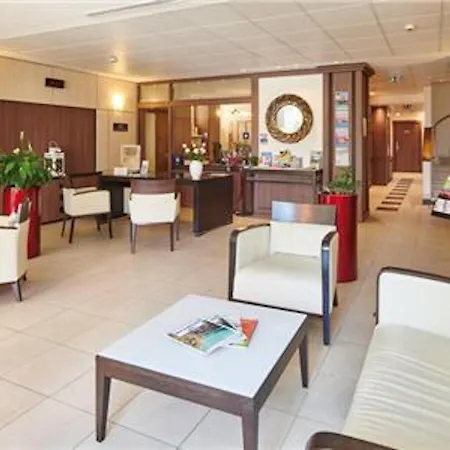 Daire Scenic Le Meditarranee- Studio 4 People Garden Level
